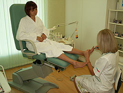 Medical Pedicure Toronto | Foot Treatment | Toronto Fungus Clinic